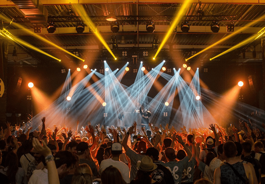 ¿Cómo hacer bailar al público? - The Music Site