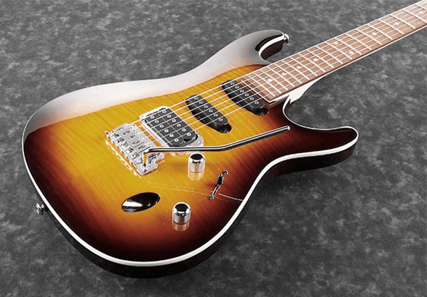 SA260FM: La guitarra de las posibilidades infinitas - The Music Site