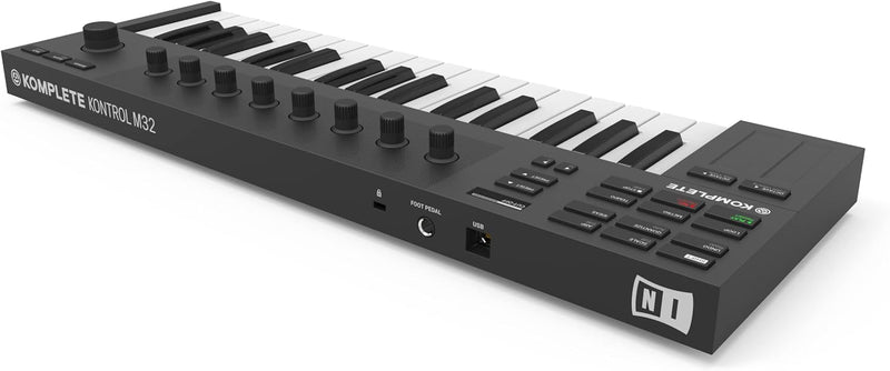 Controlador Native Komplete Kontrol M32