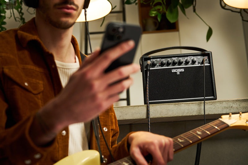 Amplificador Boss Guit Elec Ktn-Mini X