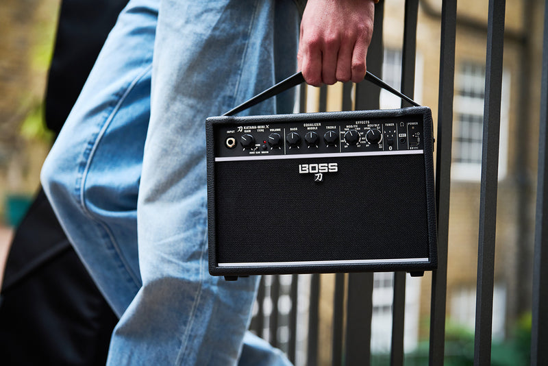 Amplificador Boss Guit Elec Ktn-Mini X