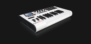 Controlador MIDI M-Audio Axiom Pro 25 De 25 Teclas — vista 1