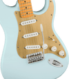 Guitarra Electrica Fender Squier 40th Anniversary Stratocaster®, Vintage Edition, diapasón de arce, golpeador anodizado dorado, azul sónico satinado0379510572 - The Music Site