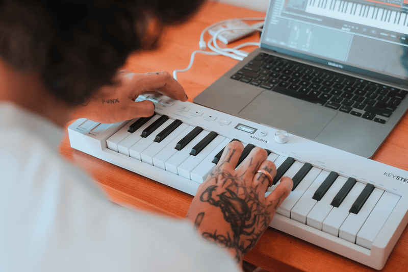 Controlador Y Secuenciador Arturia 430301 Keystep Mk2