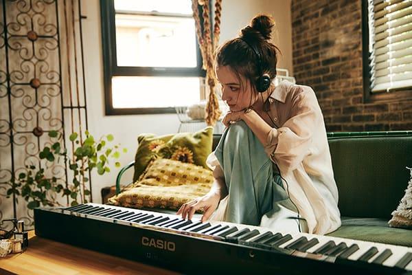 Piano Digital Casio Px-S1100 Bk Privia - The Music Site