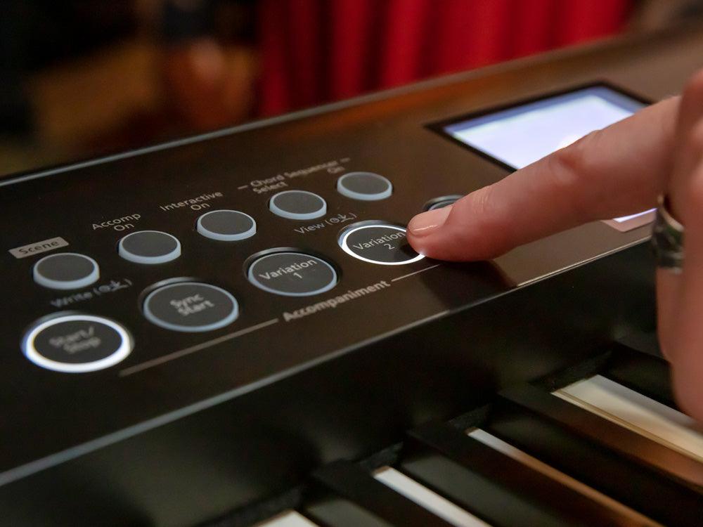 PIANO DIGITAL ROLAND FP-E50-BK - The Music Site