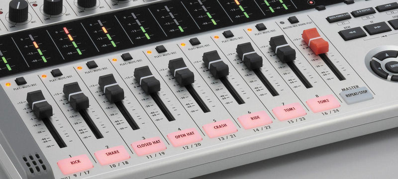Grabadora Zoom Interfaz Controlador R24/120Gl - The Music Site