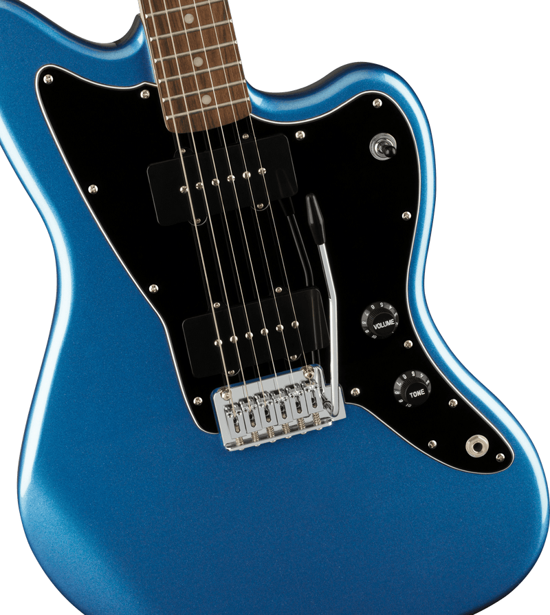 Guitarra Electrica Fender Squier Affinity Series™ Jazzmaster®, diapasón de laurel, golpeador negro, azul Lake Placid0378301502 - The Music Site