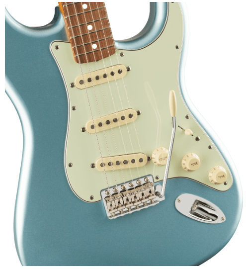 Guitarra Electrica Fender Vintera® '60s Stratocaster®, Pau Ferro Fingerboard, Ice Blue Metallic - The Music Site