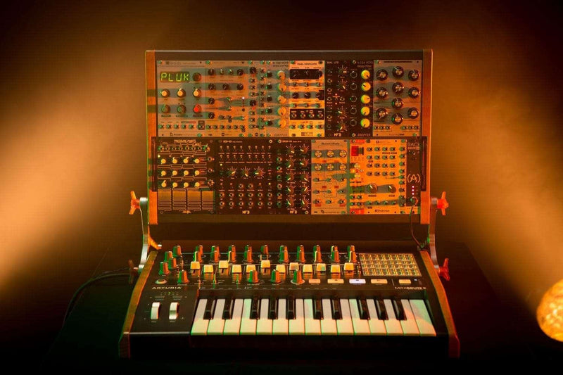 Sintetizador Arturia Minibrute 2 Noir 531003 - The Music Site