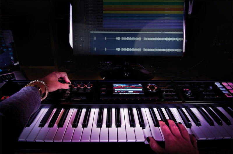 Sintetizador Roland Fa-06 - The Music Site