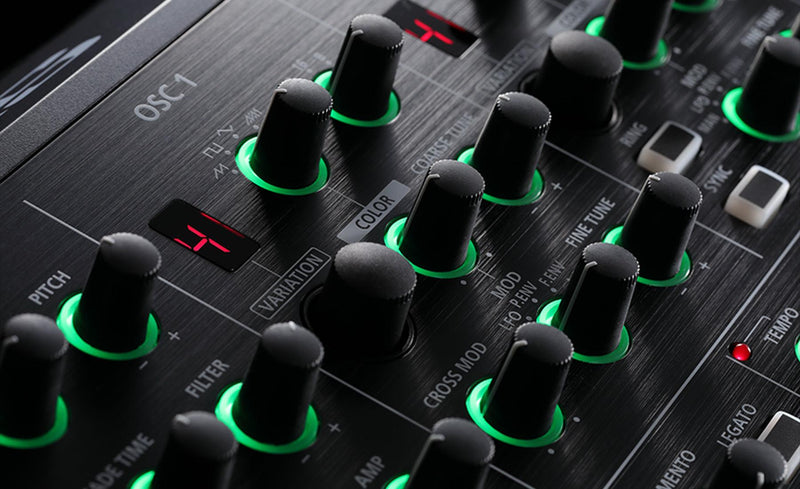 Sintetizador Roland System-8 - The Music Site